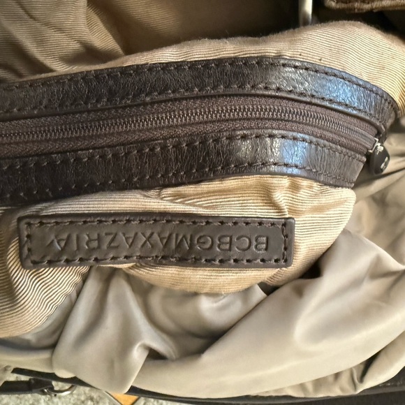 BCBGMaxAzria GUC close to excellent HUGE Gathered slouch Leather Hobo Bag - Picture 13 of 15